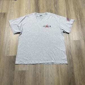 Vintage Nike Shirt Mens XL Gray Jumpman 23 Jordan's Restaurant Made USA 90s